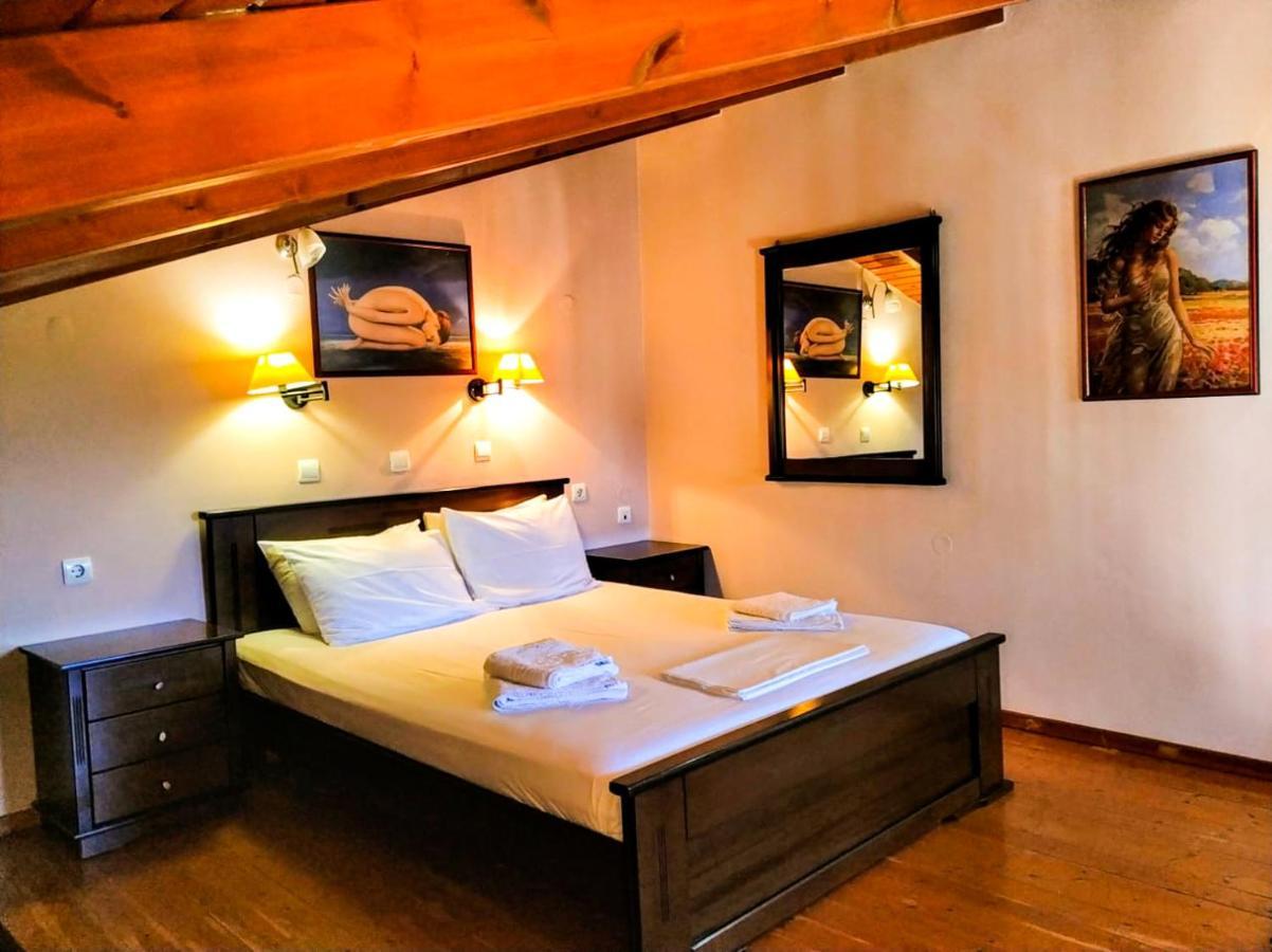 Alexandros Apartment *