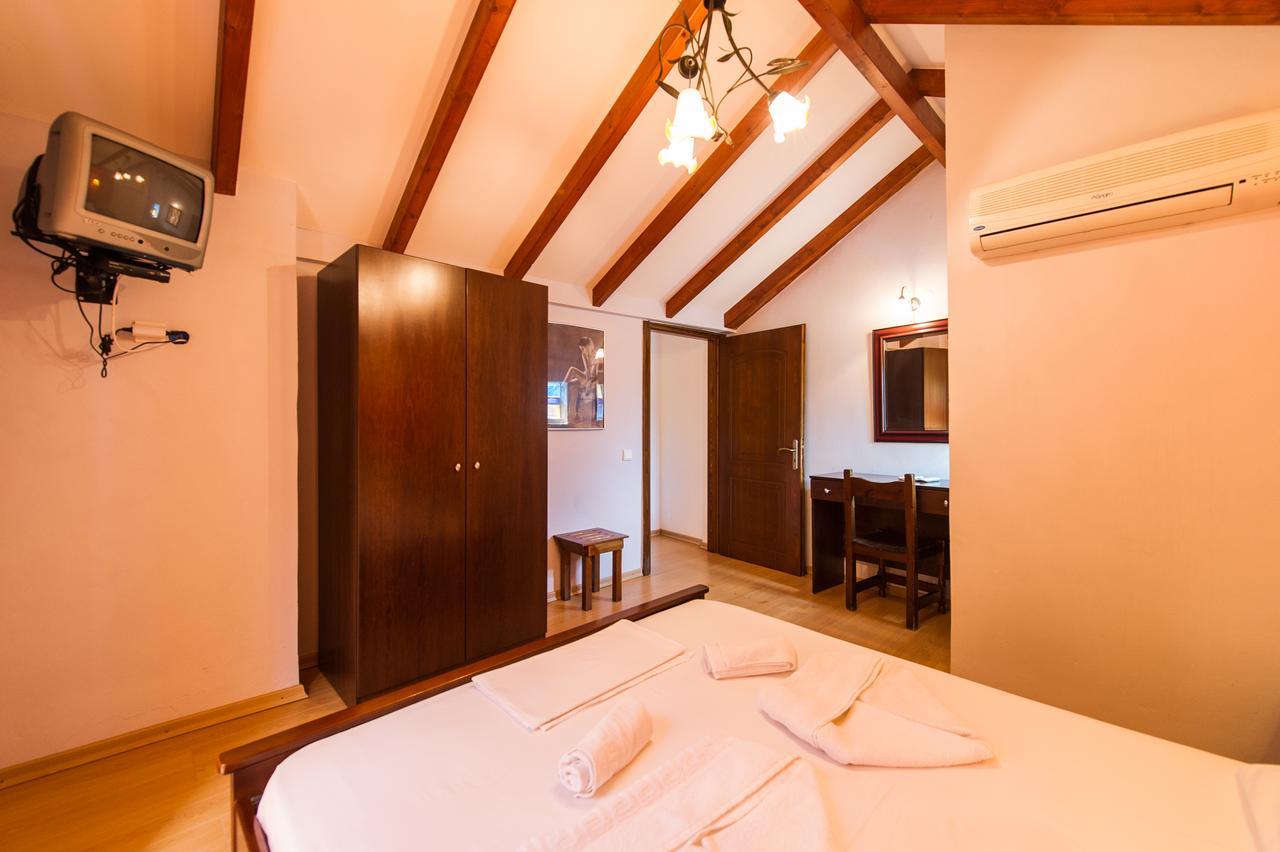 Apartment Alexandros