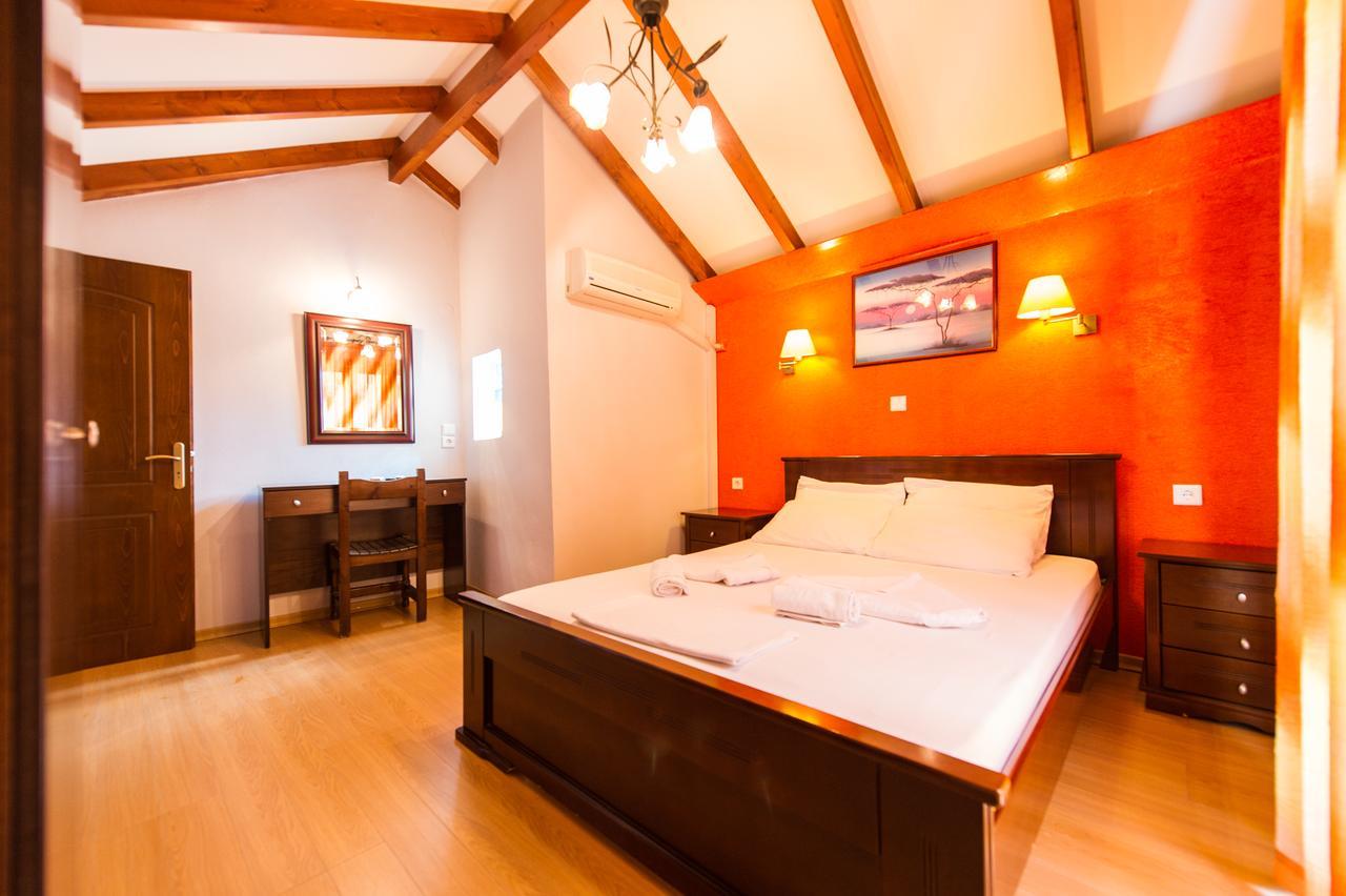Alexandros Apartment Parga